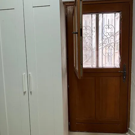 Cozy Near The Eiffel Tower