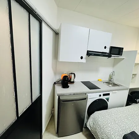 Cozy Near The Eiffel Tower 巴黎